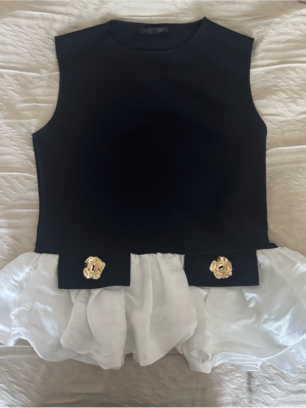 NWT Zara Black & White Sleeveless Peplum Top with Gold Accents, M